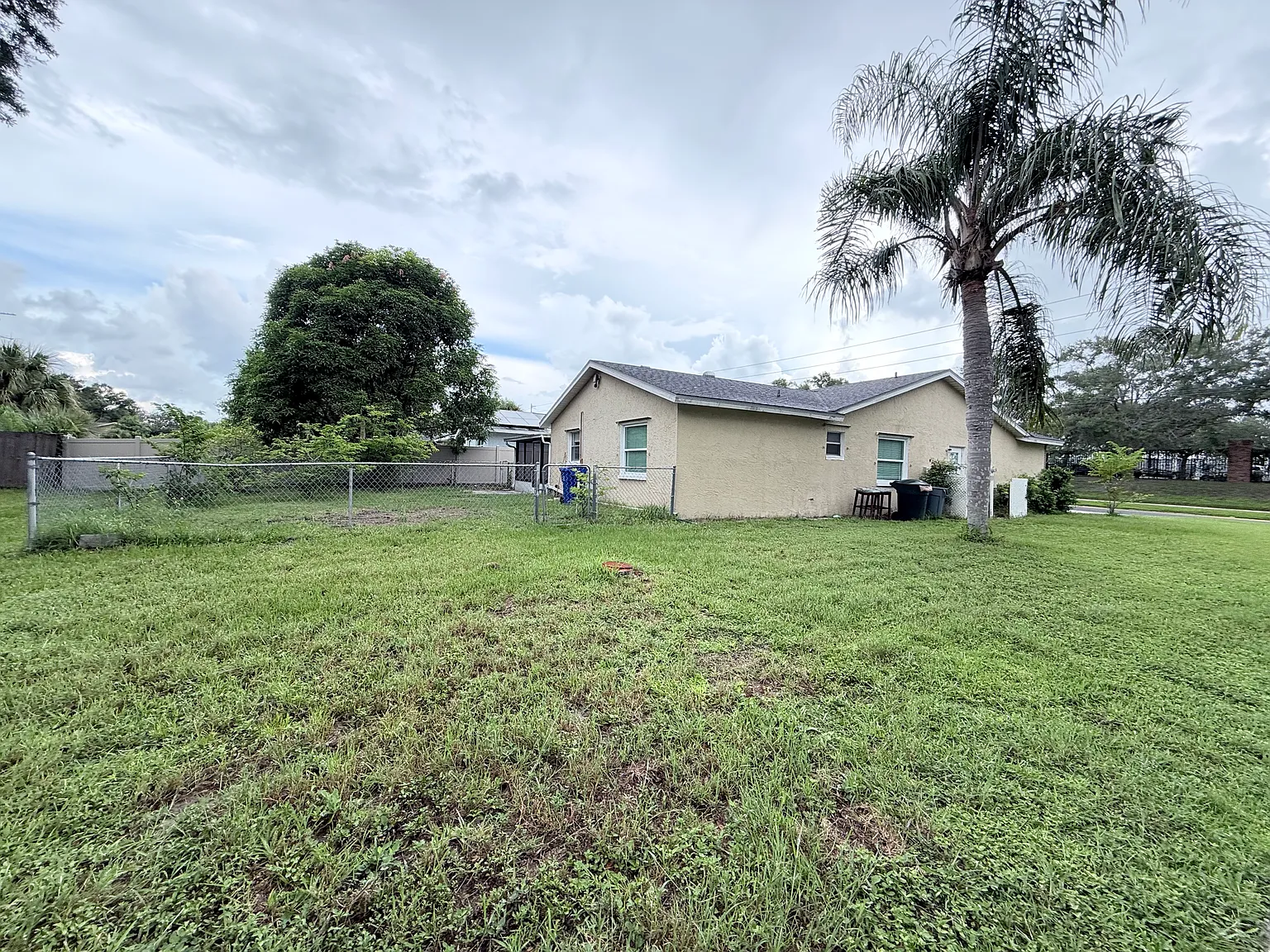 3 bed, 1299 sqft, $2,650 — Photo 4