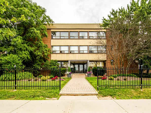 1525 Birchmount Rd, Toronto, ON M1P 2H3