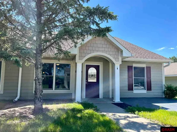 1810 Haralson Ct, Saint Peter, MN 56082