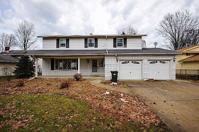 1st image of 26784 Fairfax Ln