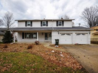 26784 Fairfax Ln, North Olmsted, OH 44070