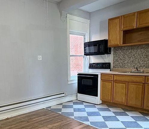 2nd image of 1713 W Tioga St