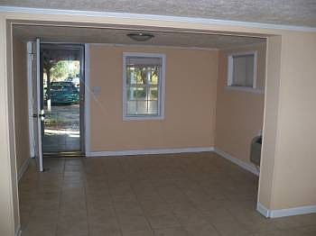 2nd image of 1710 Holly Dr APT 3