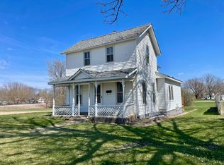 21 N Jackson Ave, Springfield, MN 56087