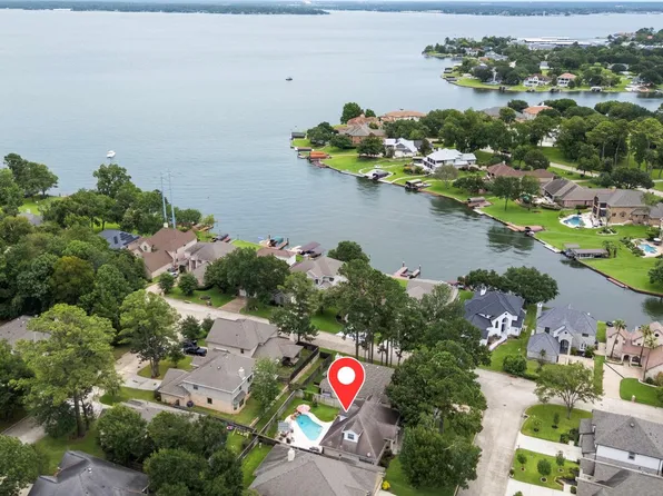 3737 Whisper Walk, Montgomery, TX 77356