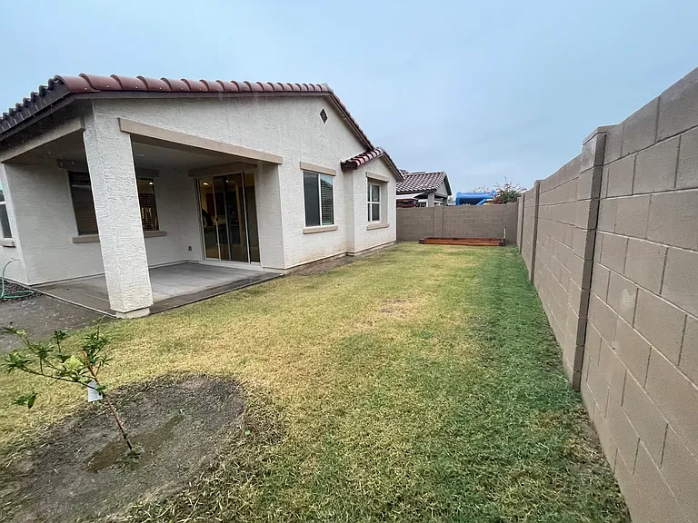 20864 E Swan Dr — Photo 37
