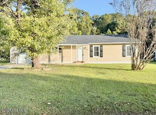 1015 Springdale Dr, Jacksonville, NC 28540