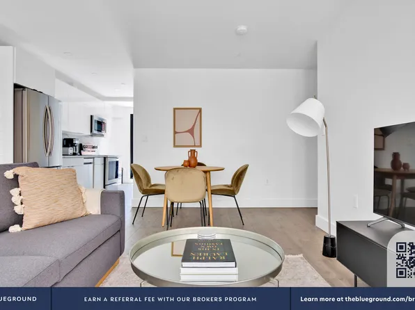 241 West 75th Street image 4 of 20