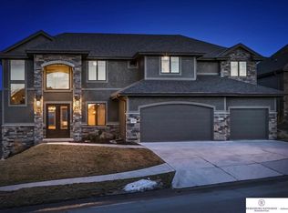 3313 S 186th St, Omaha, NE 68130