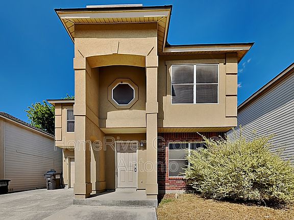 2nd image of 38 Caswell Cir