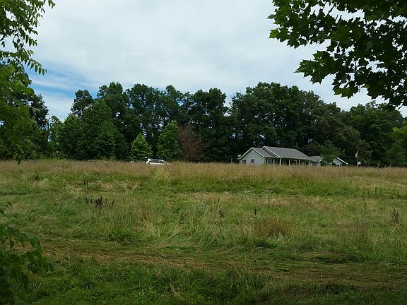 3rd image of Von Cannon Ln