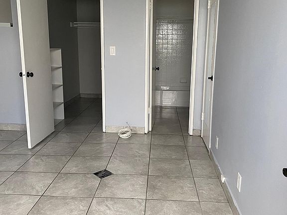 4th image of 15556 Vanowen St APT 22