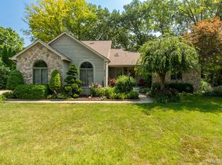 6939 W Ridge Dr, Brighton, MI 48116
