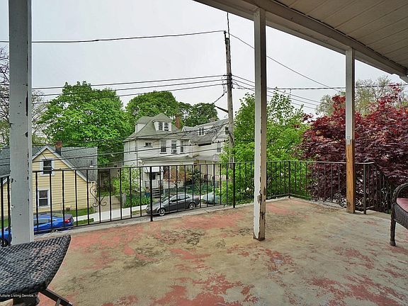 4th image of 12 Catlin Ave