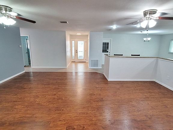 4th image of 6514 33rd Ave N