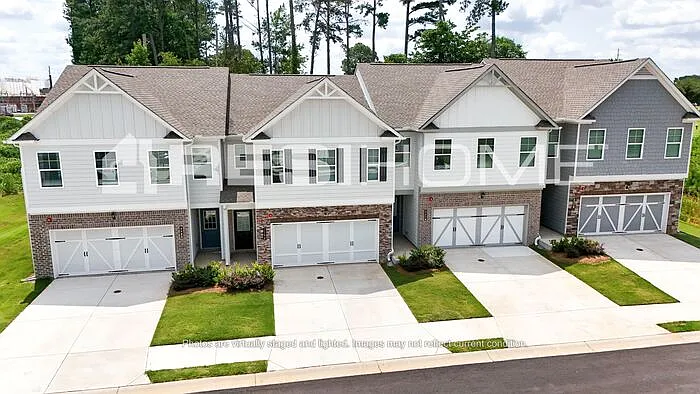 4 bed, 2.5 bath, 1664 sqft, $2,065 — Photo 3