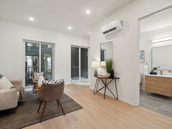 4th image of 227 N 12th St #204