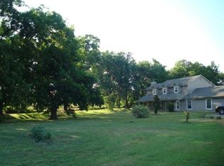527 SW 89th St, Mustang, OK 73064