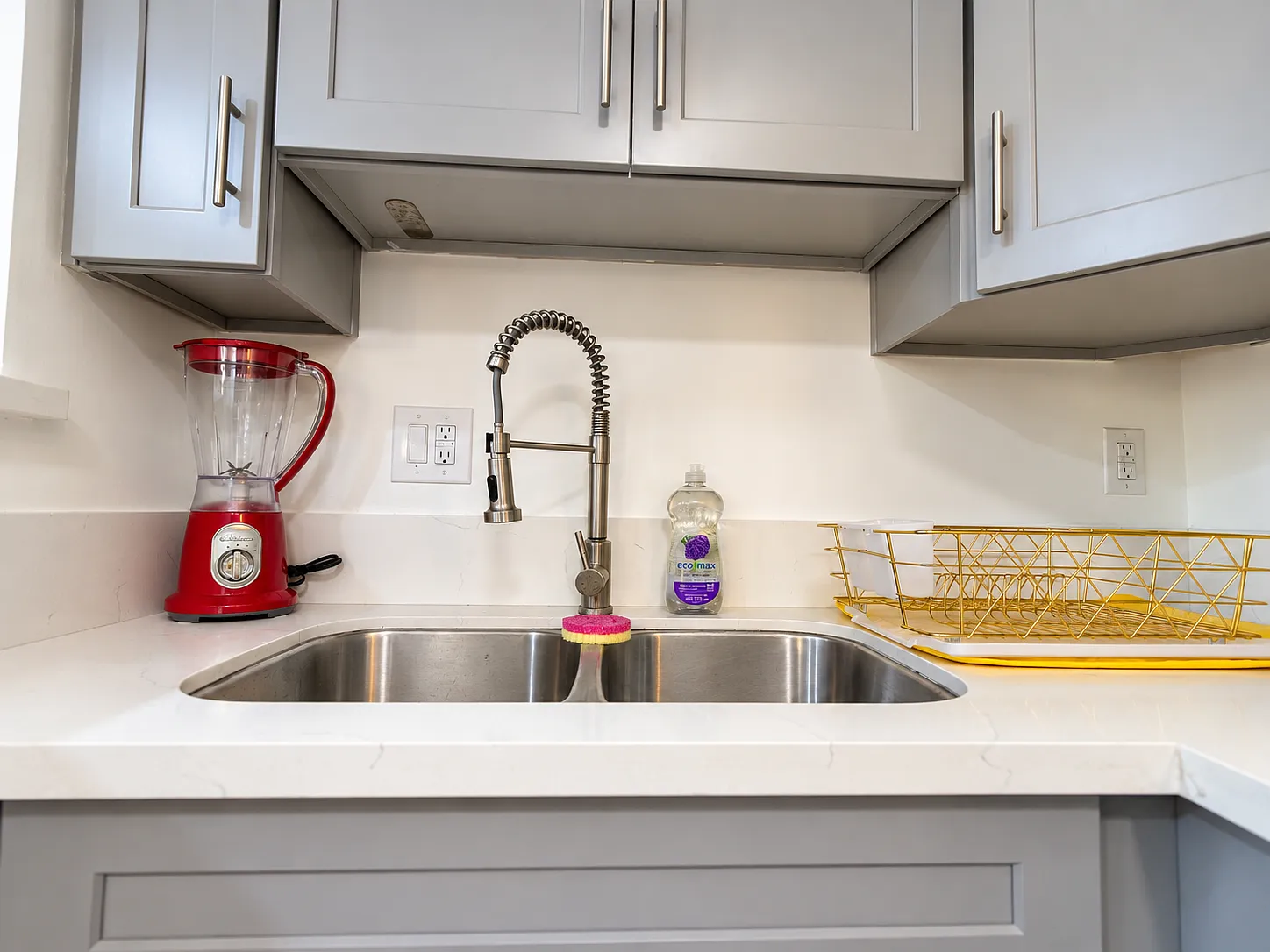 2 bed, $3,880 — Photo 4