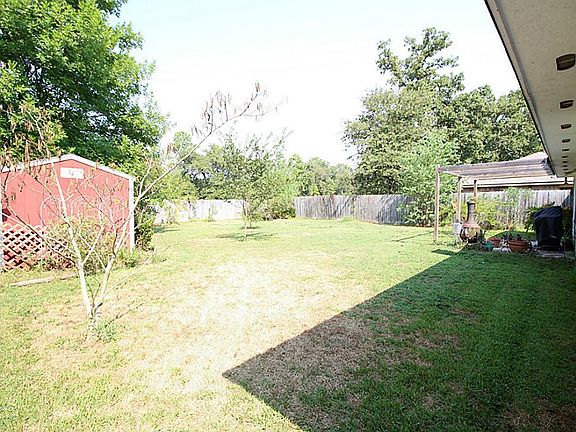4th image of 16778 Gleneagle Dr N