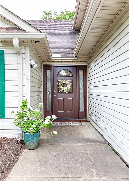 1st image of 4609 Grove Hill Ct