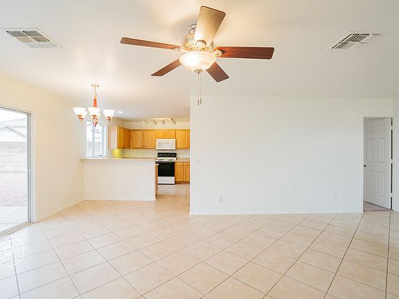 4th image of 11721 W Paradise Dr