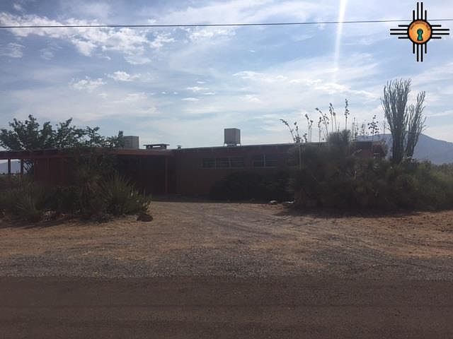 1st image of 5136 Rossman Ave