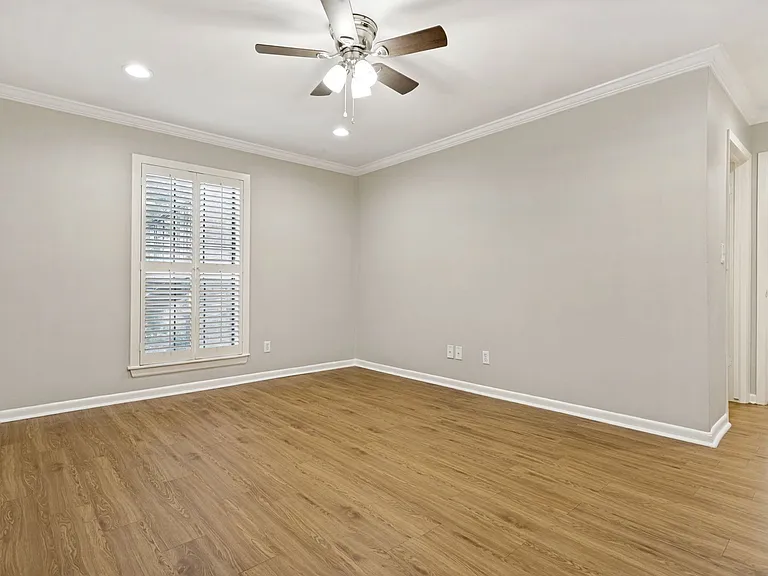 201 Ellwood St #109 — Photo 20