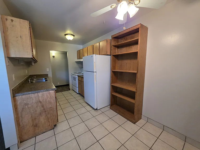 587 S Elizabeth St #308 — Photo 6