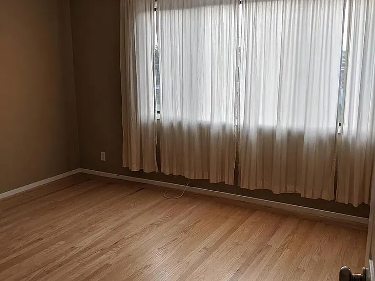 412 Avalon Dr — Photo 16