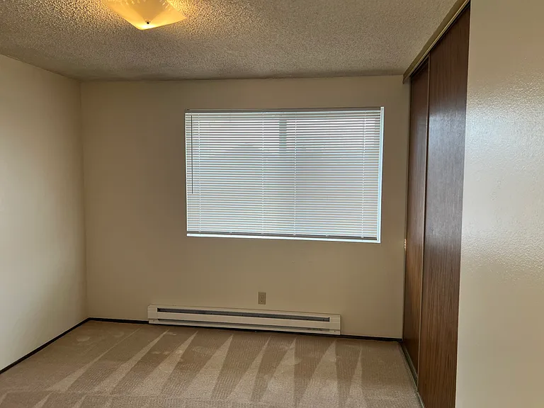 220 N 15th St #8 — Photo 11