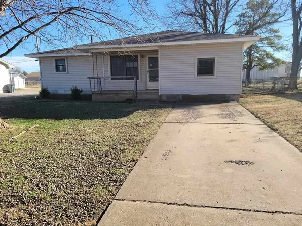 105 London Dr, Apache, OK 73006