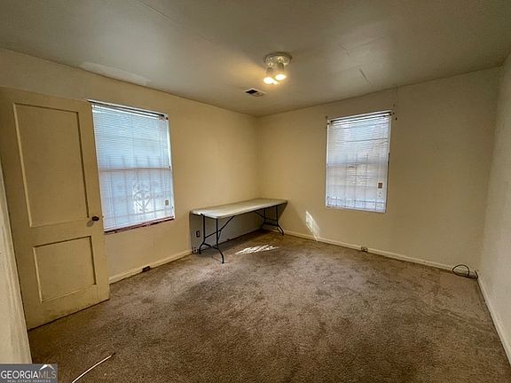 4th image of 1987 Merle Cir