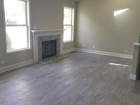 3rd image of 1512 Golden Oak Dr #5