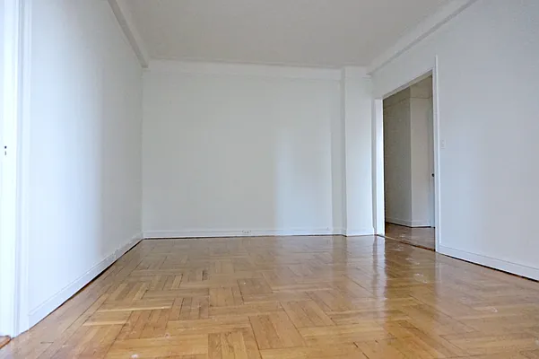 Rented by Metropolitan Equities | media 10