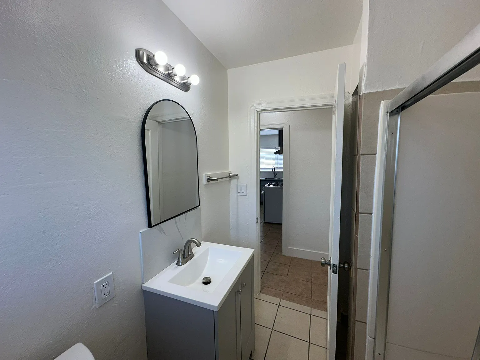 22230 S. Garden Ave, Hayward CA 94541 — Photo 3