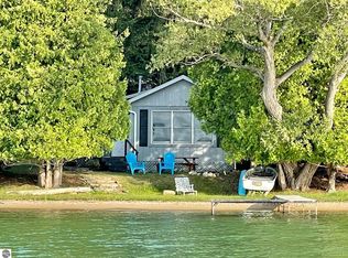 9794 Cherry Ave, Rapid City, MI 49676