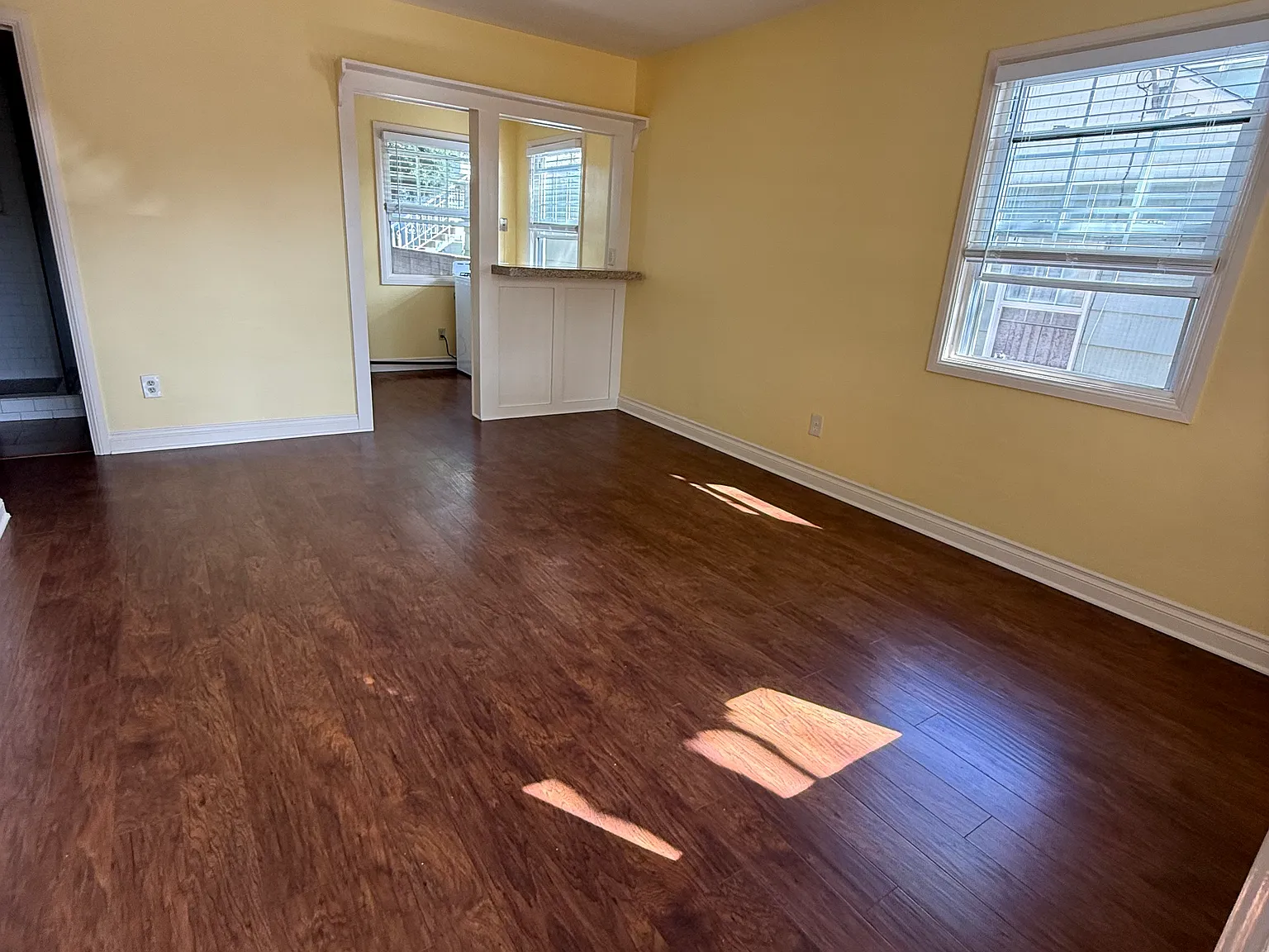 1 bed, 500 sqft, $1,900 — Photo 4