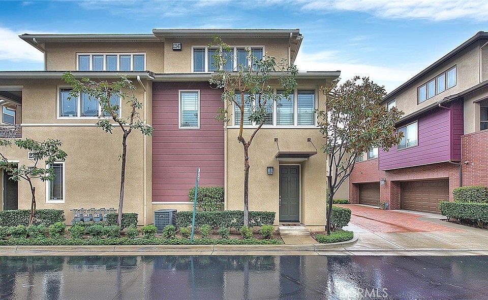 1st image of 12347 Hollyhock Dr Unit 1