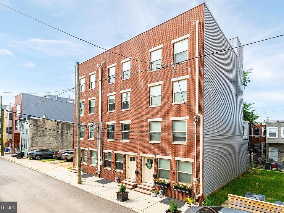 1st image of 2627 Latona St