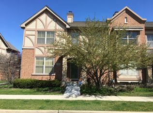 1944 Brentwood Rd, Northbrook, IL 60062