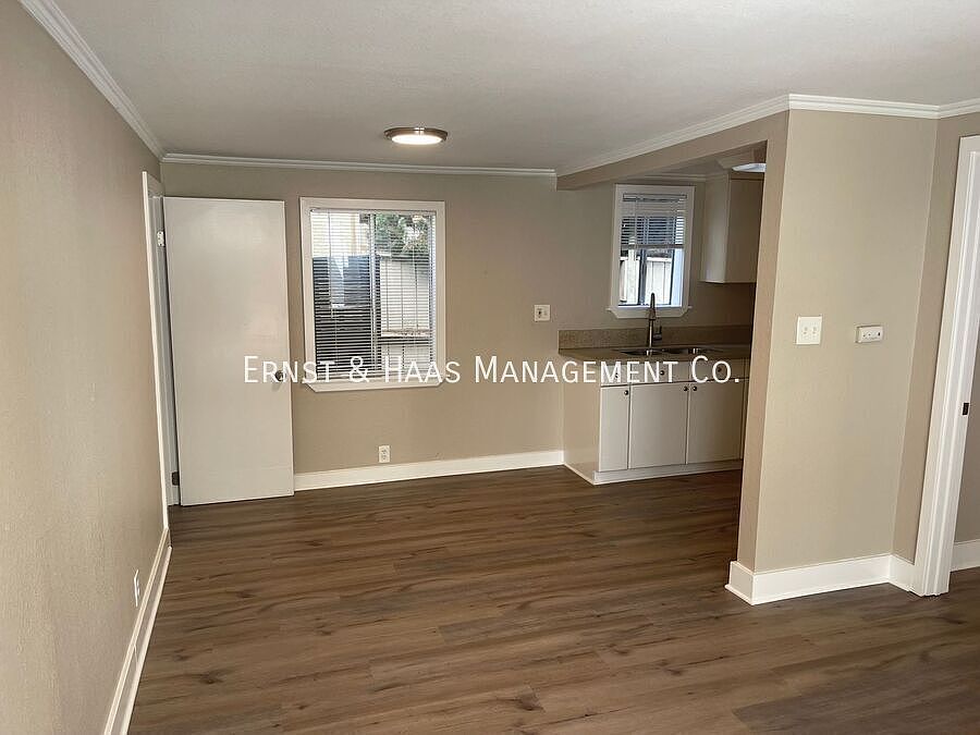 1st image of 1222 E Appleton St
