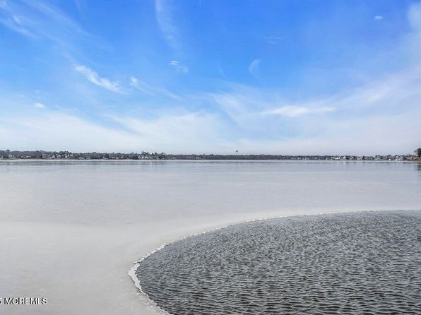 1420 Summit Avenue, Toms River, NJ 08753