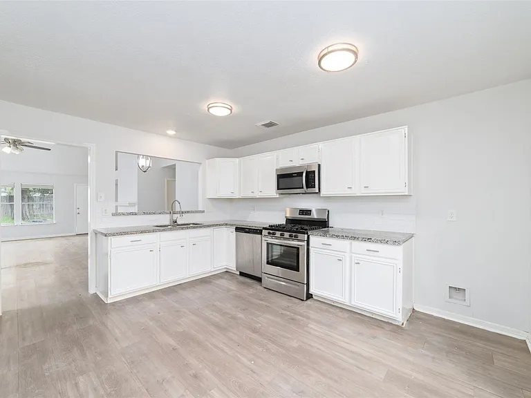 19114 Indian Grass Dr — Photo 5