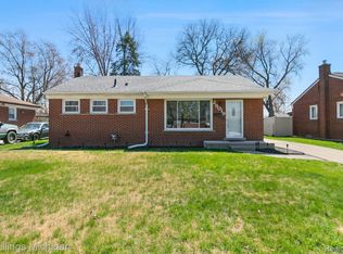 29019 Hathaway St, Livonia, MI 48150