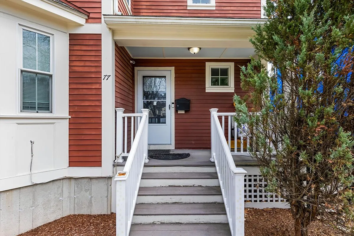 3 bed, 1.5 bath, 1500 sqft, $5,600 — Photo 3