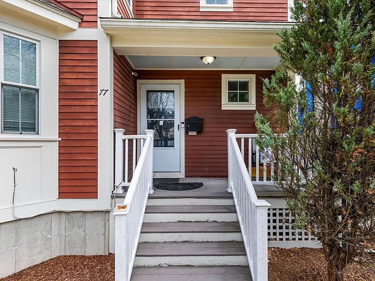 77 Cedar St — Photo 3