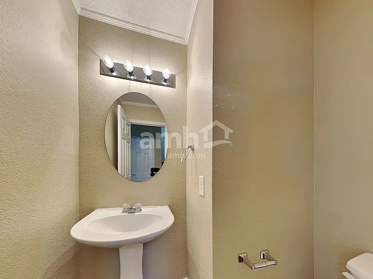 8146 Whitham Dr — Photo 9