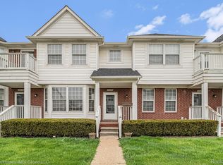 29149 Philadelphia Dr, Chesterfield, MI