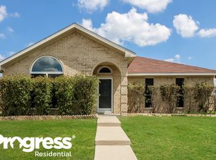 1121 Weaver St, Cedar Hill, TX 75104